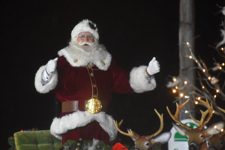 Wheeling Police Announce Road Closures For Fantasy In Lights Parade